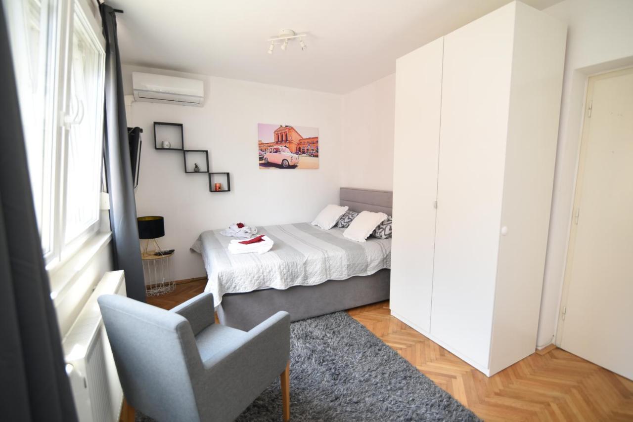 Gretanola Studio In Zagreb, Parking, Self Check-In Buitenkant foto